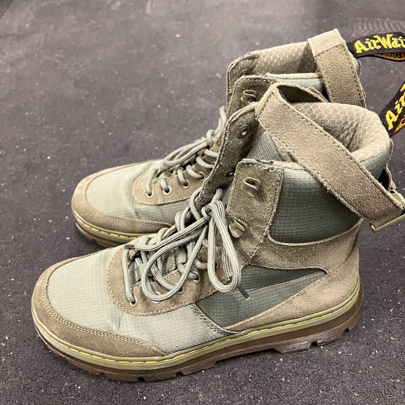 Dr. Martens Combs Tech Casual Boots Olive Green Sz. 9 - Picture 3 of 6